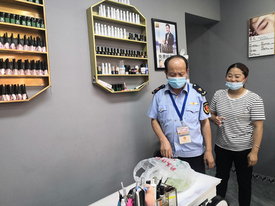 播州區市場監管局強化監管，專項檢查覆蓋不合格化妝品與服裝銷售